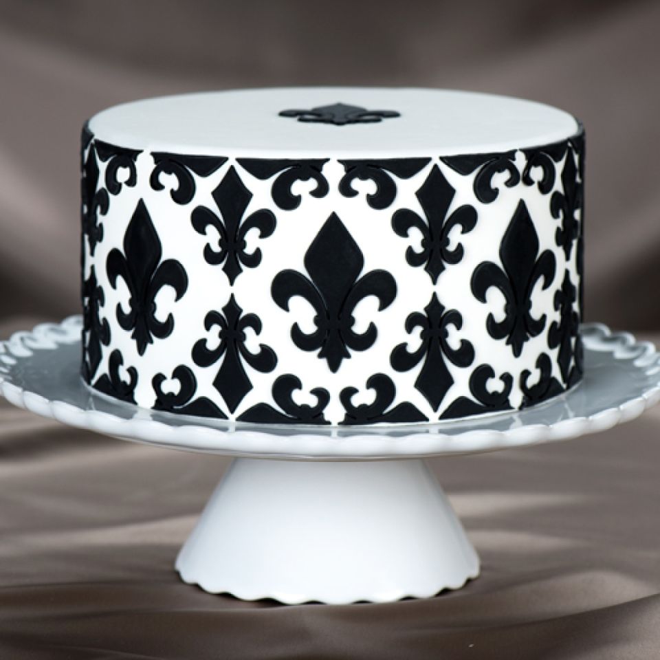 marvelous fondantform fleur de lis onlay