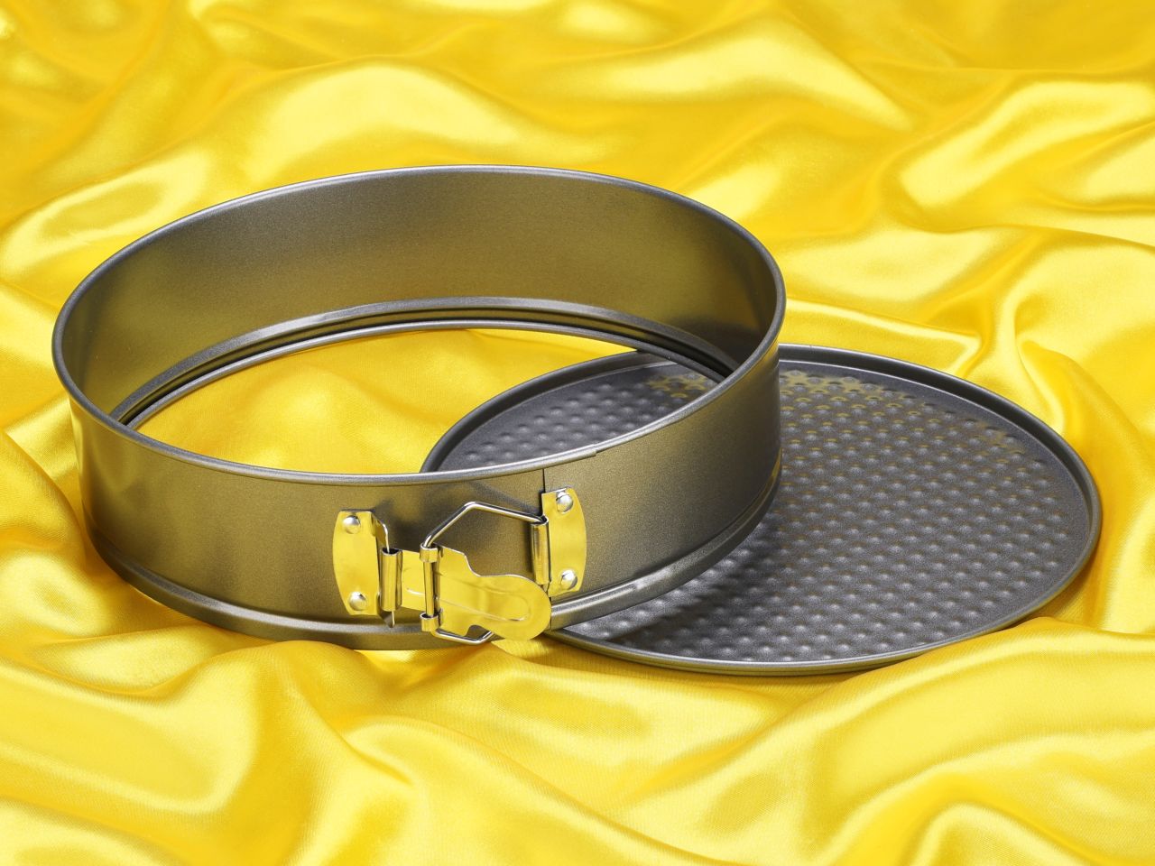 springform pan 24cm
