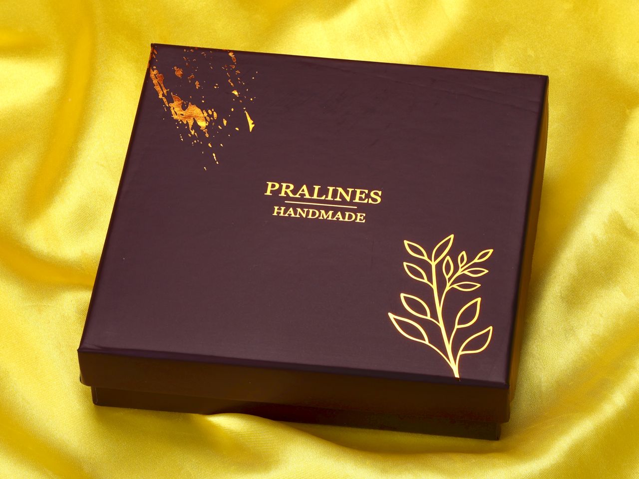 chocolate case velvet elegance fuer 16 pralinen