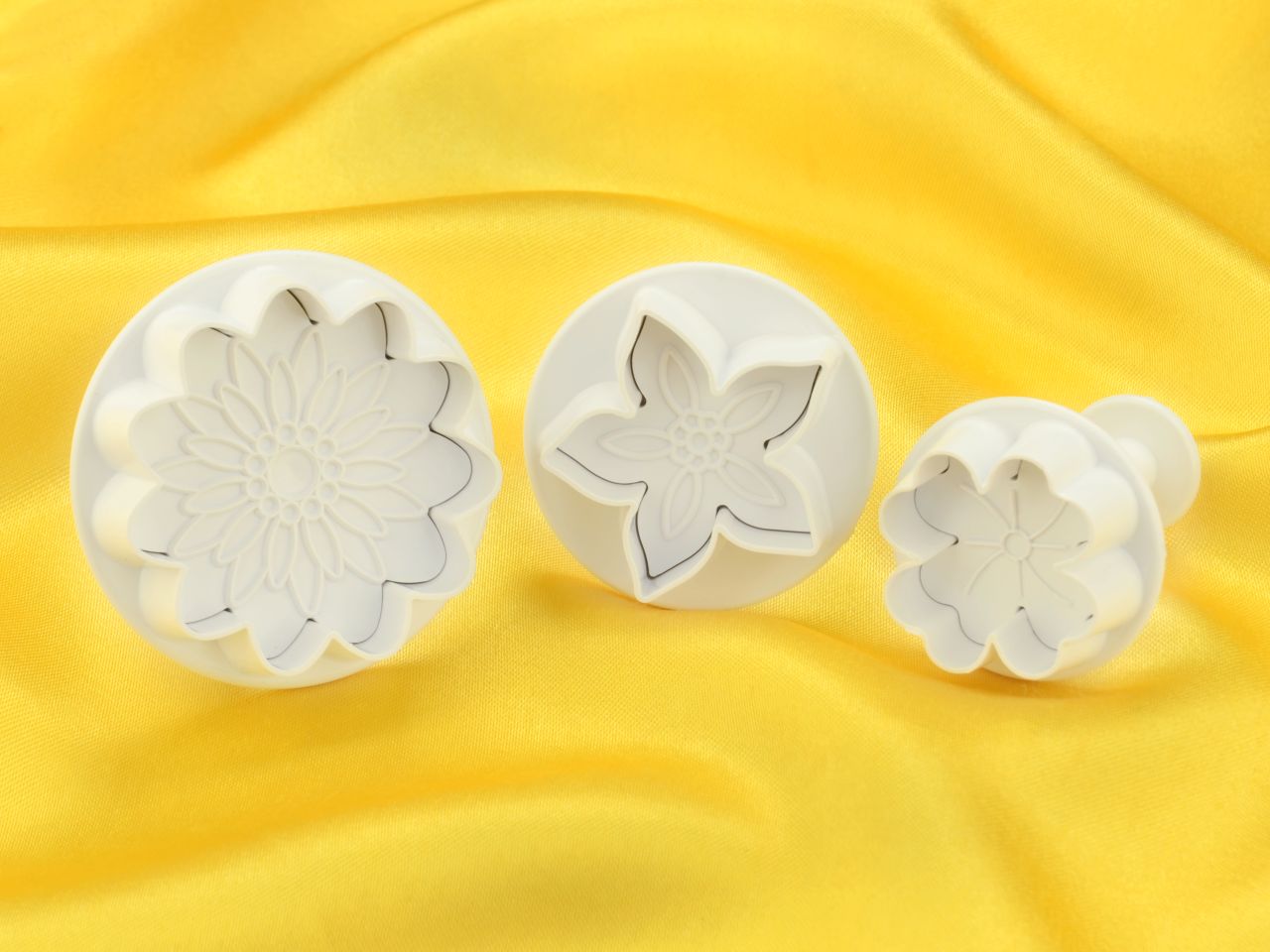 plunger cutter blossom mix