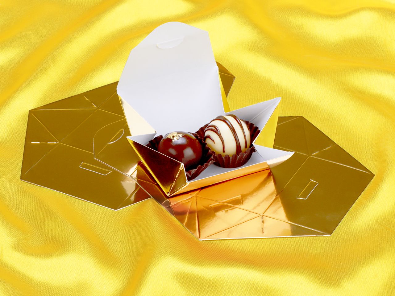 pralinenverpackung triangle gold 3er set