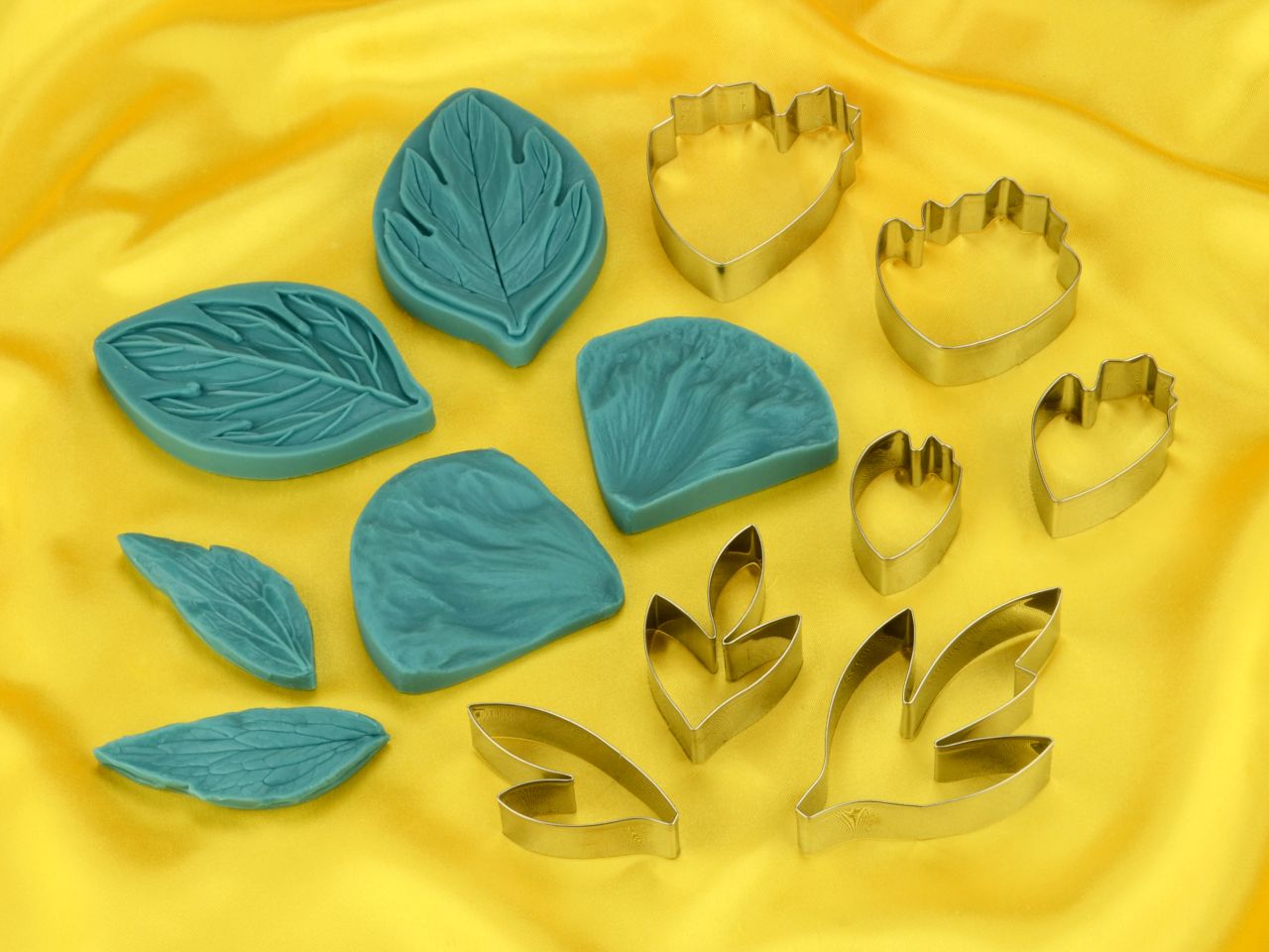 silicone veiner and cutter set peony