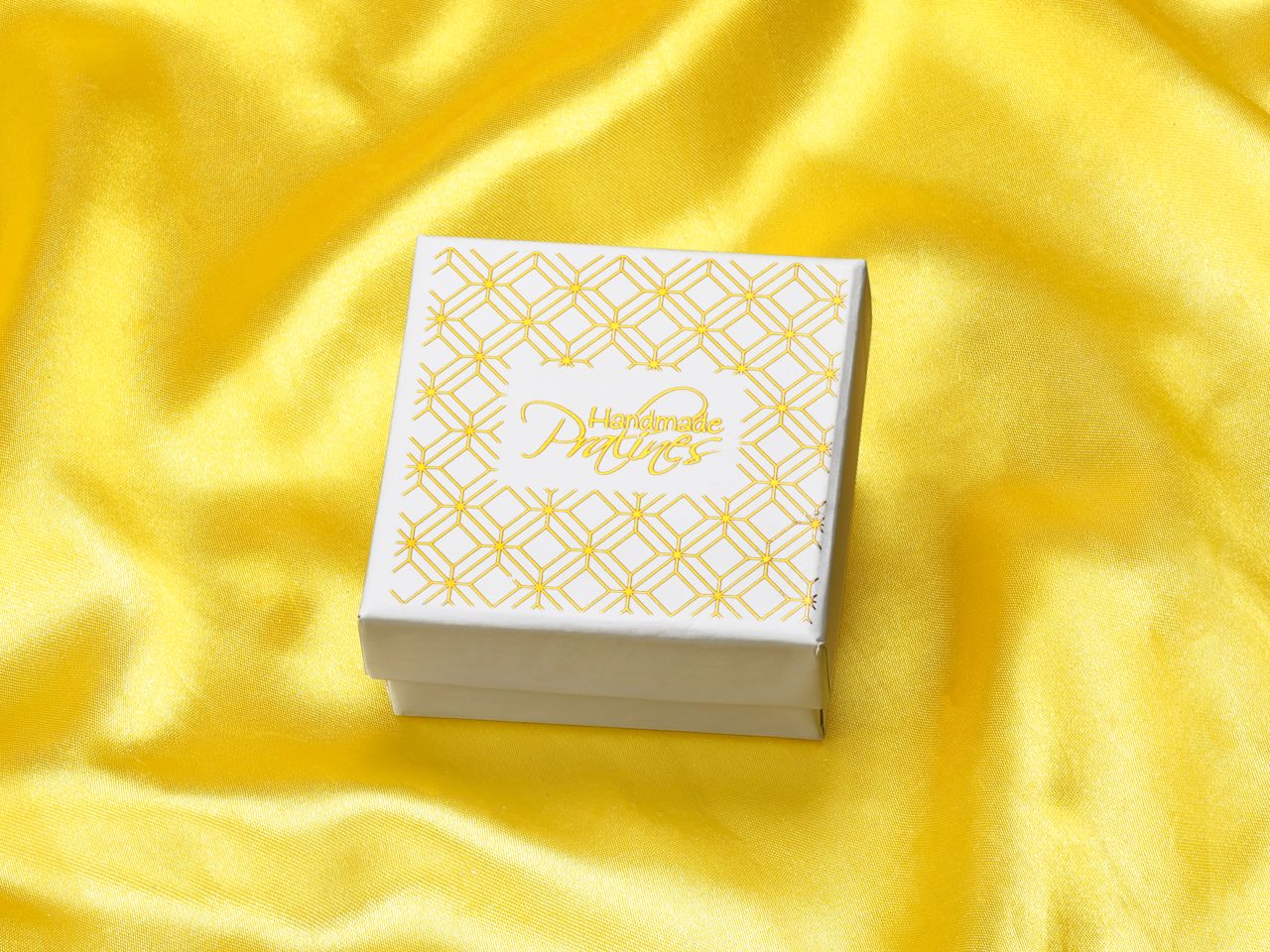 chocolate case golden elegance fuer 4 pralinen