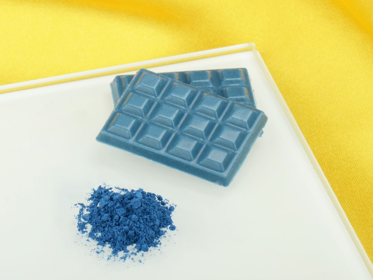 food colouring blue liposoluble 10g