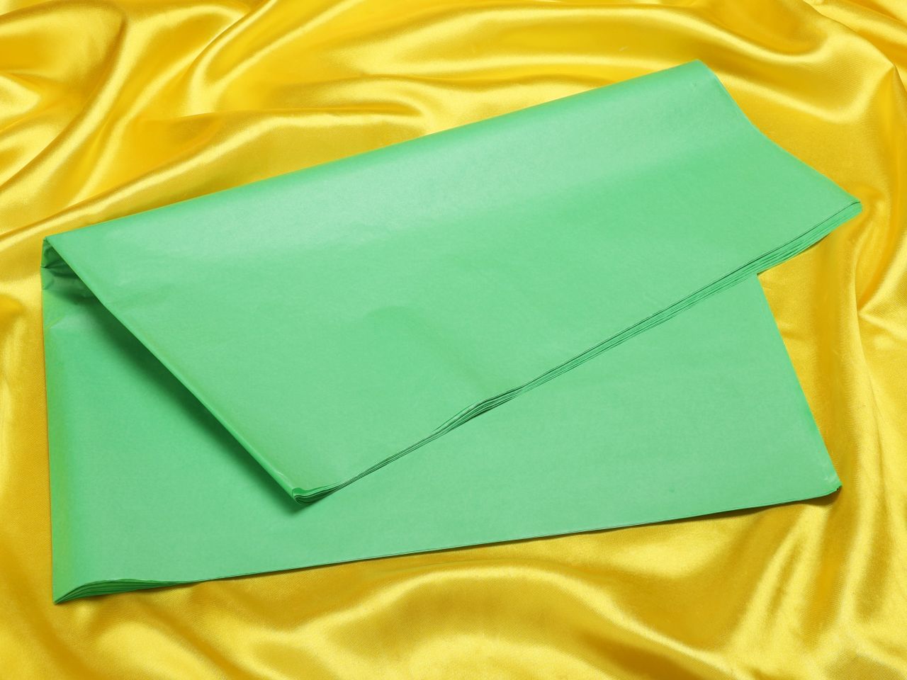 seidenpapier 50x75cm 240 blatt gruen