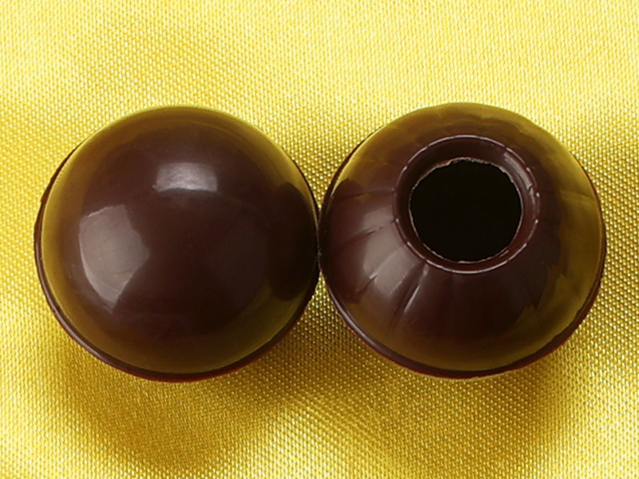 hollow chocolate spheres dark 63 pieces