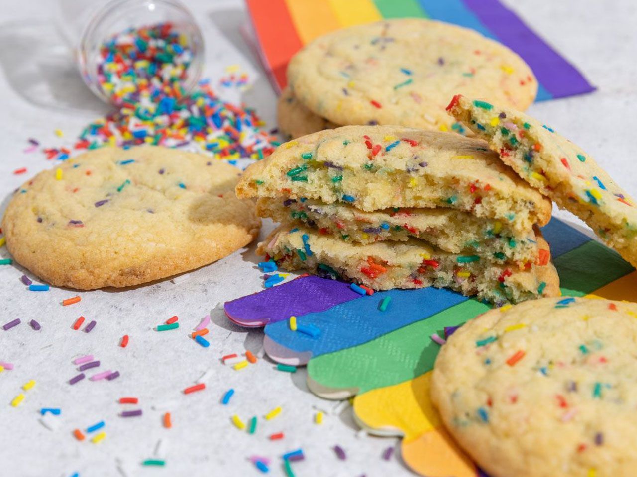 funfetti bakeable strands vegan 80g