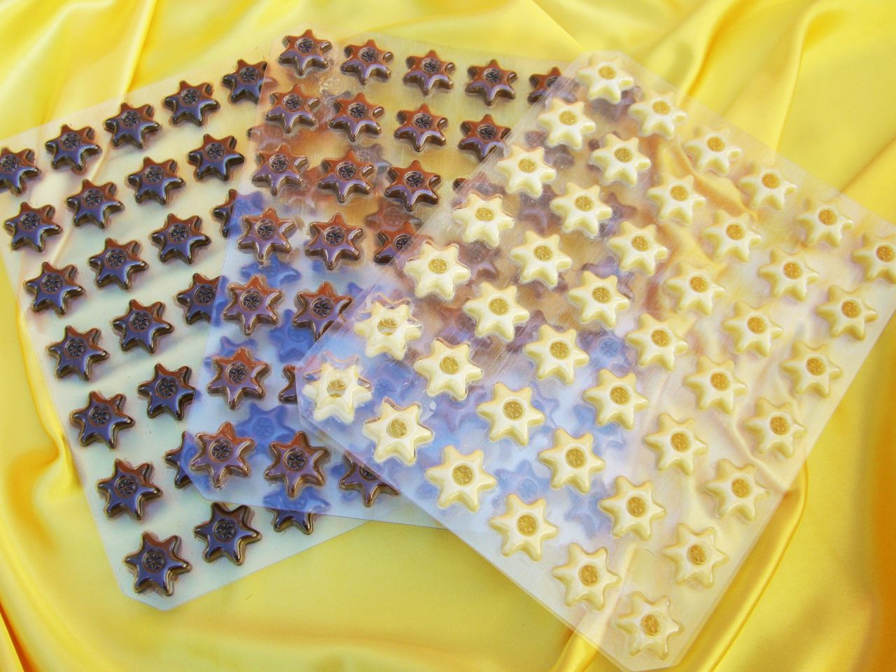 9 sheets hollow star dark