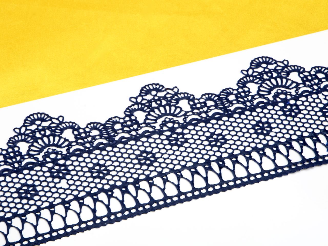 cake lace mat vintage