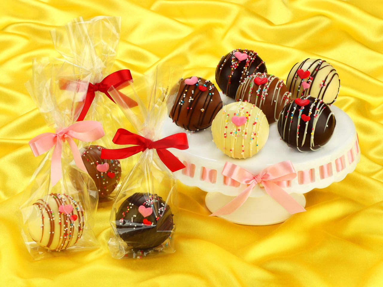 hot chocolate bombs set