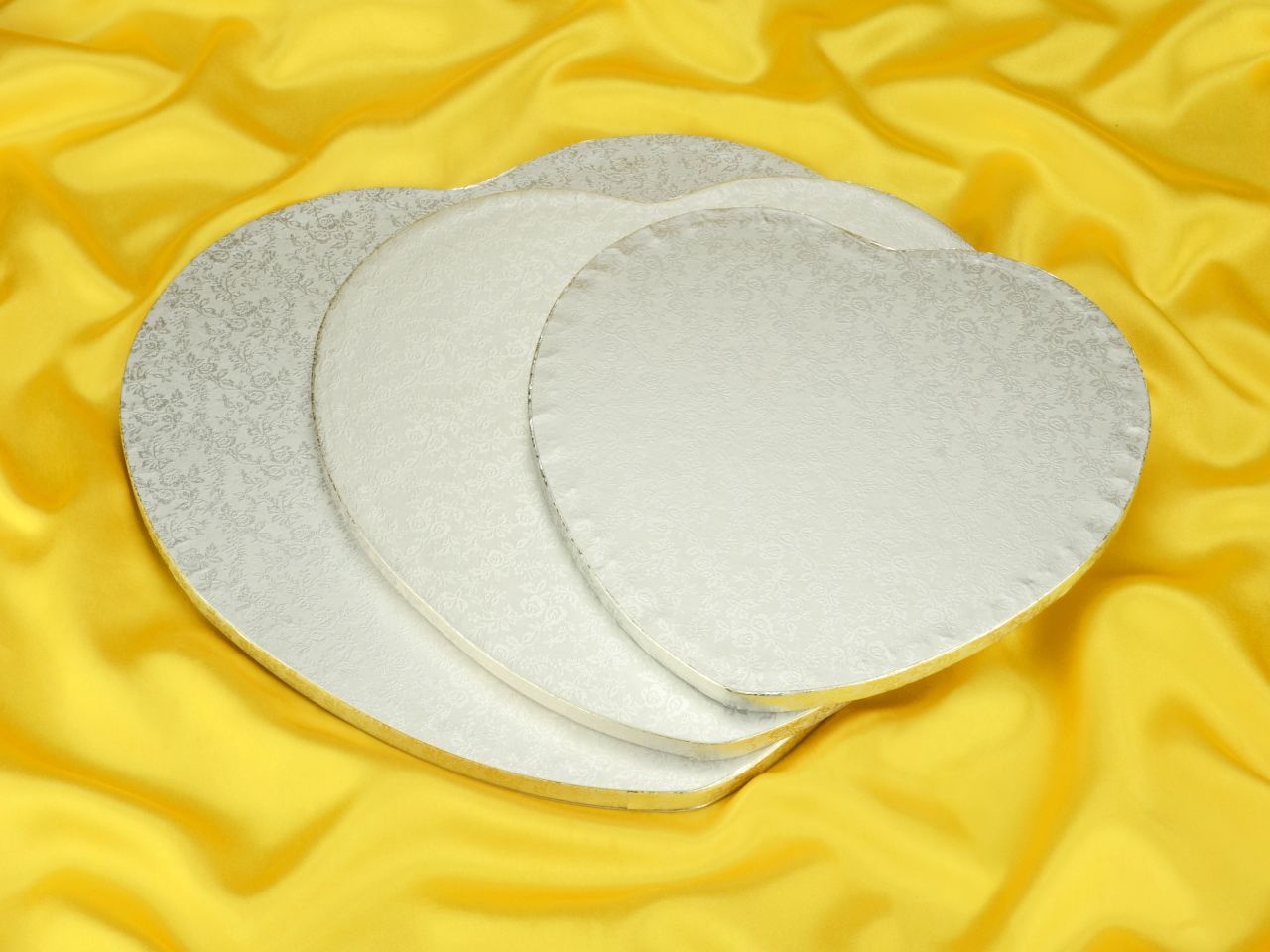 cakeboard herz 25cm silber