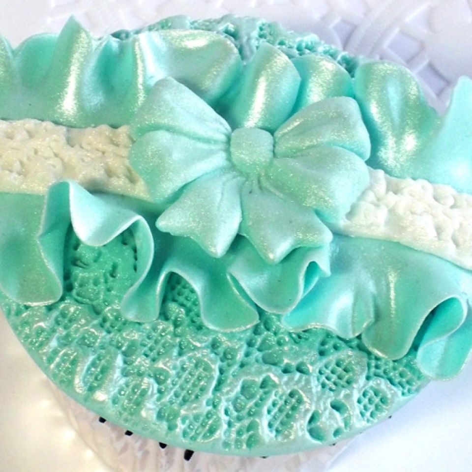 fondant mat royal lace