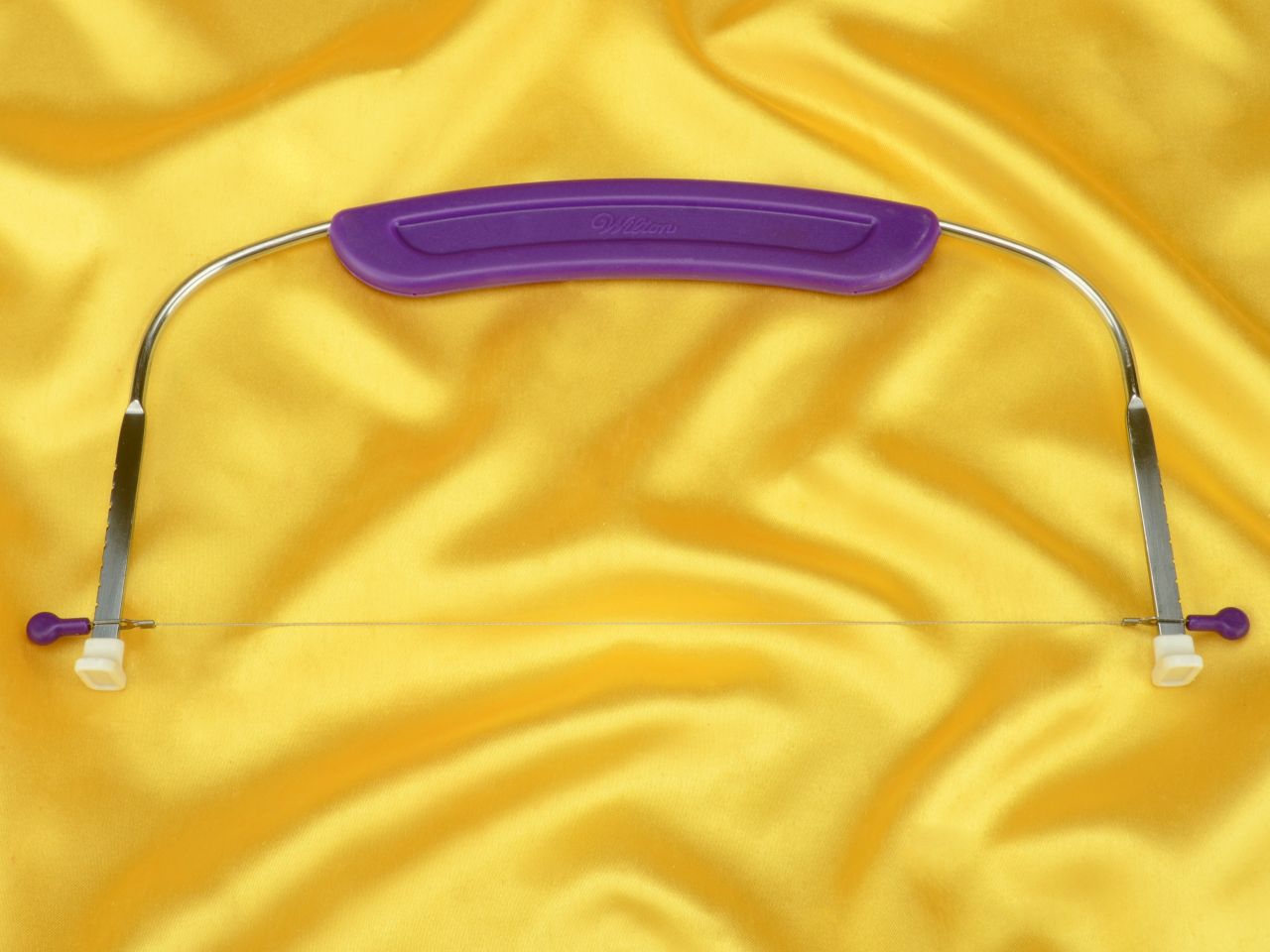 wilton small cake leveler