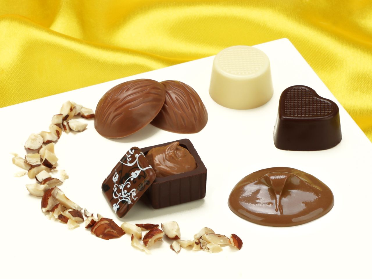 premo pralinenmasse haselnuss 550g