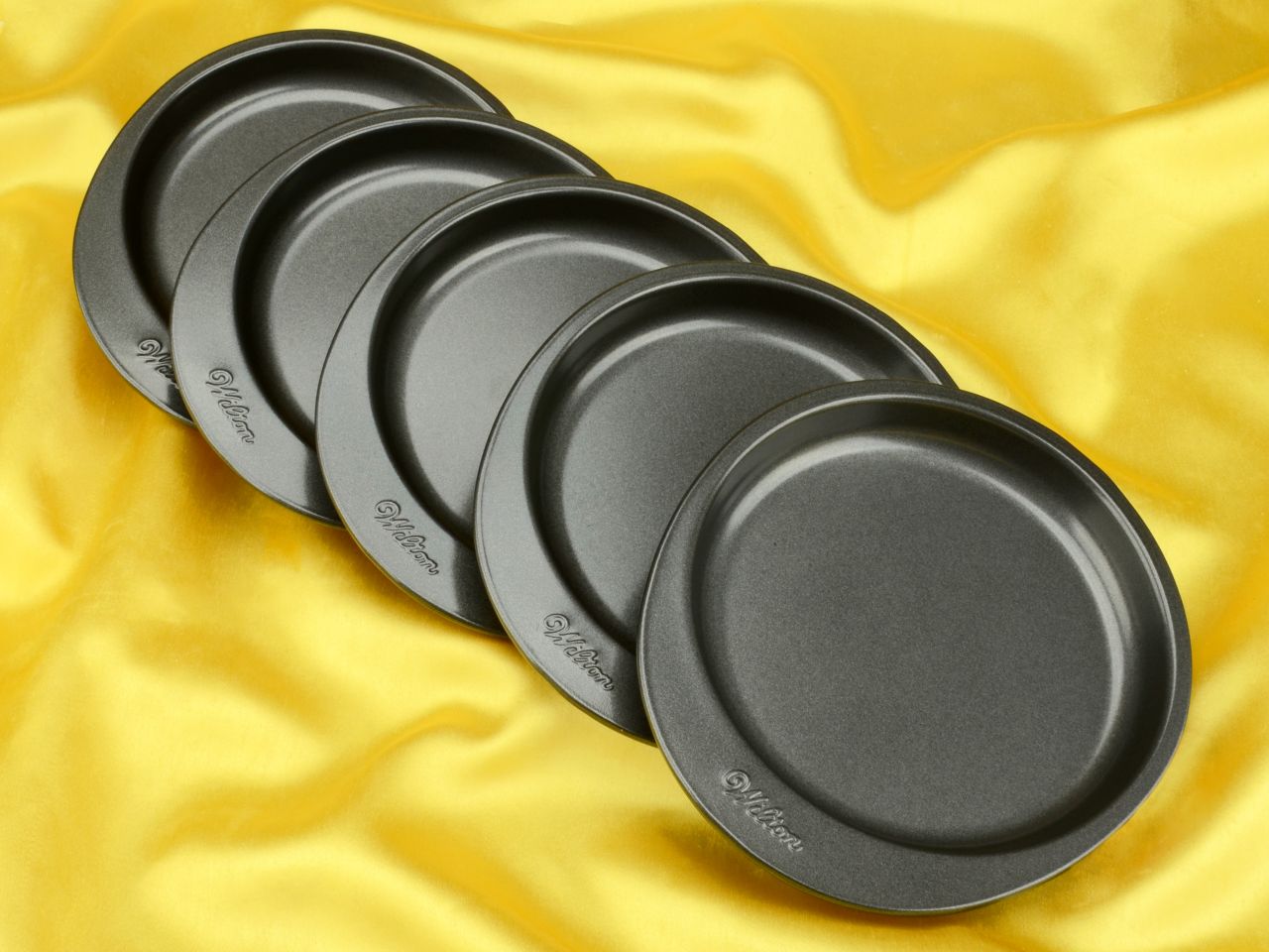 wilton cake pan easy layers 15cm 5er set