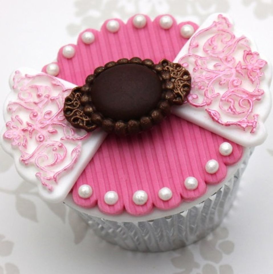 fondant mould corners brooch wedding cake
