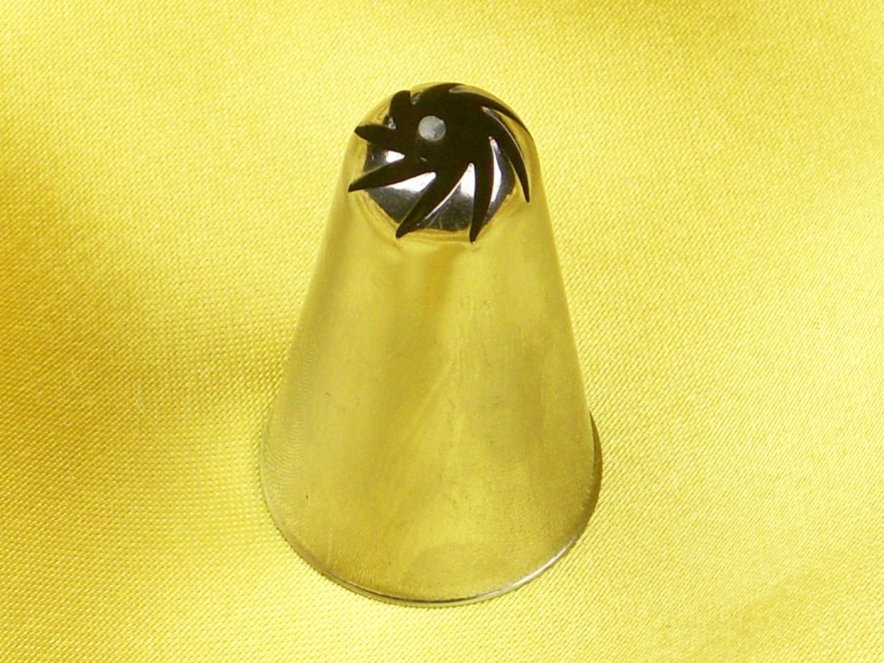 garniertuelle rosenausdreher