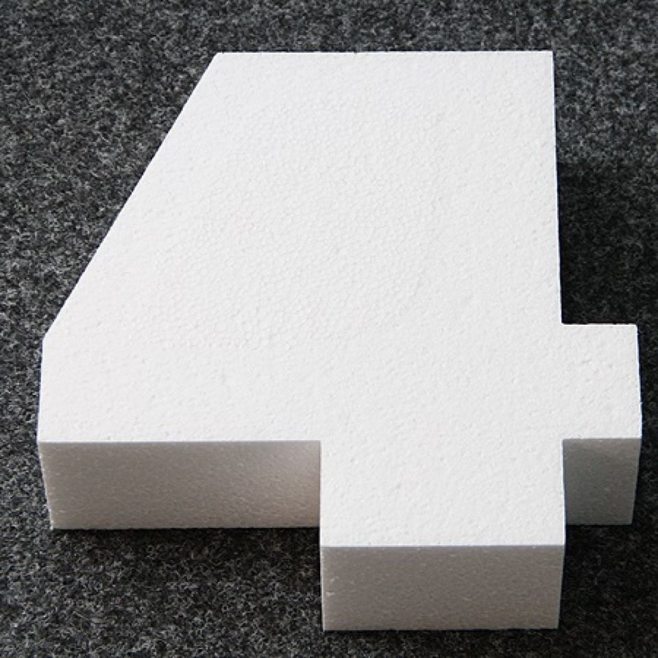 number 4 cake dummy 25 x 22 x 7 cm