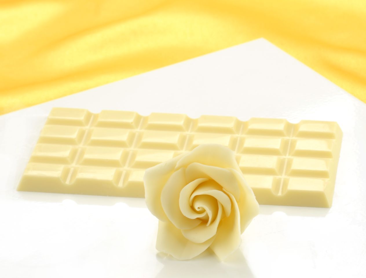 modelling chocolate white 600g