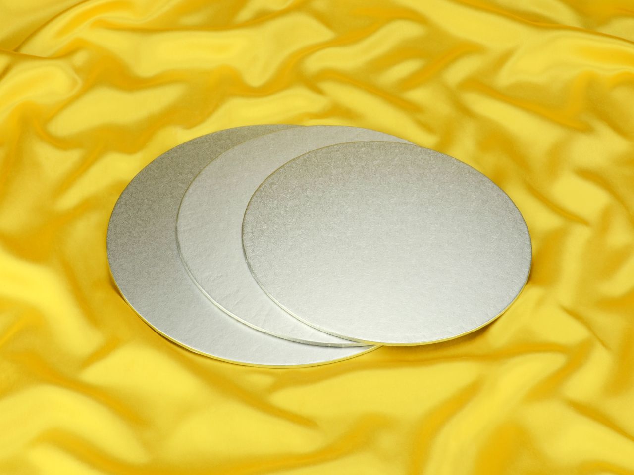 cakeboard rund 28cm silber 4mm