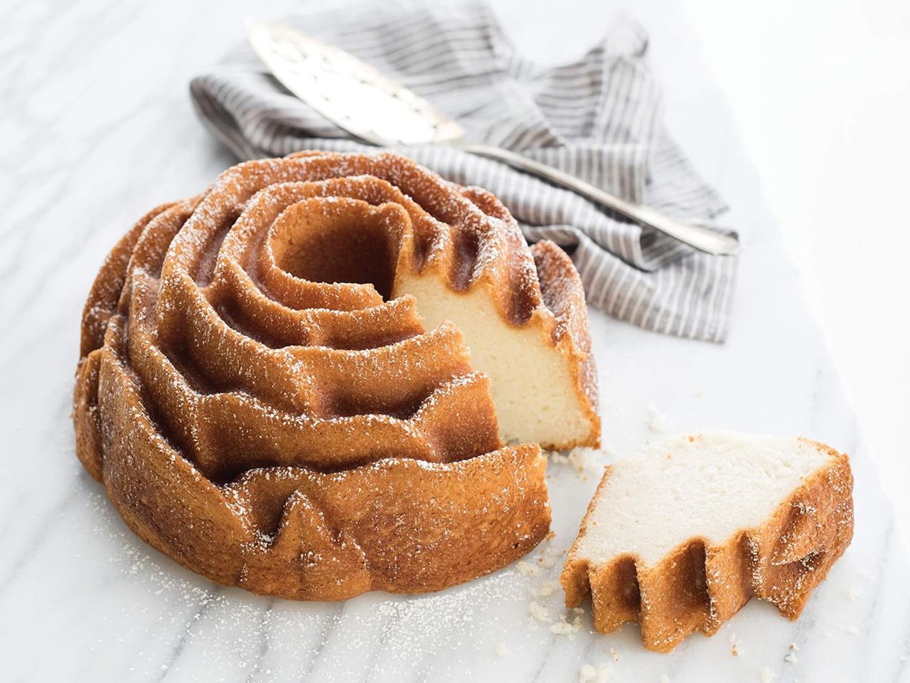 nordic ware rose bundt pan