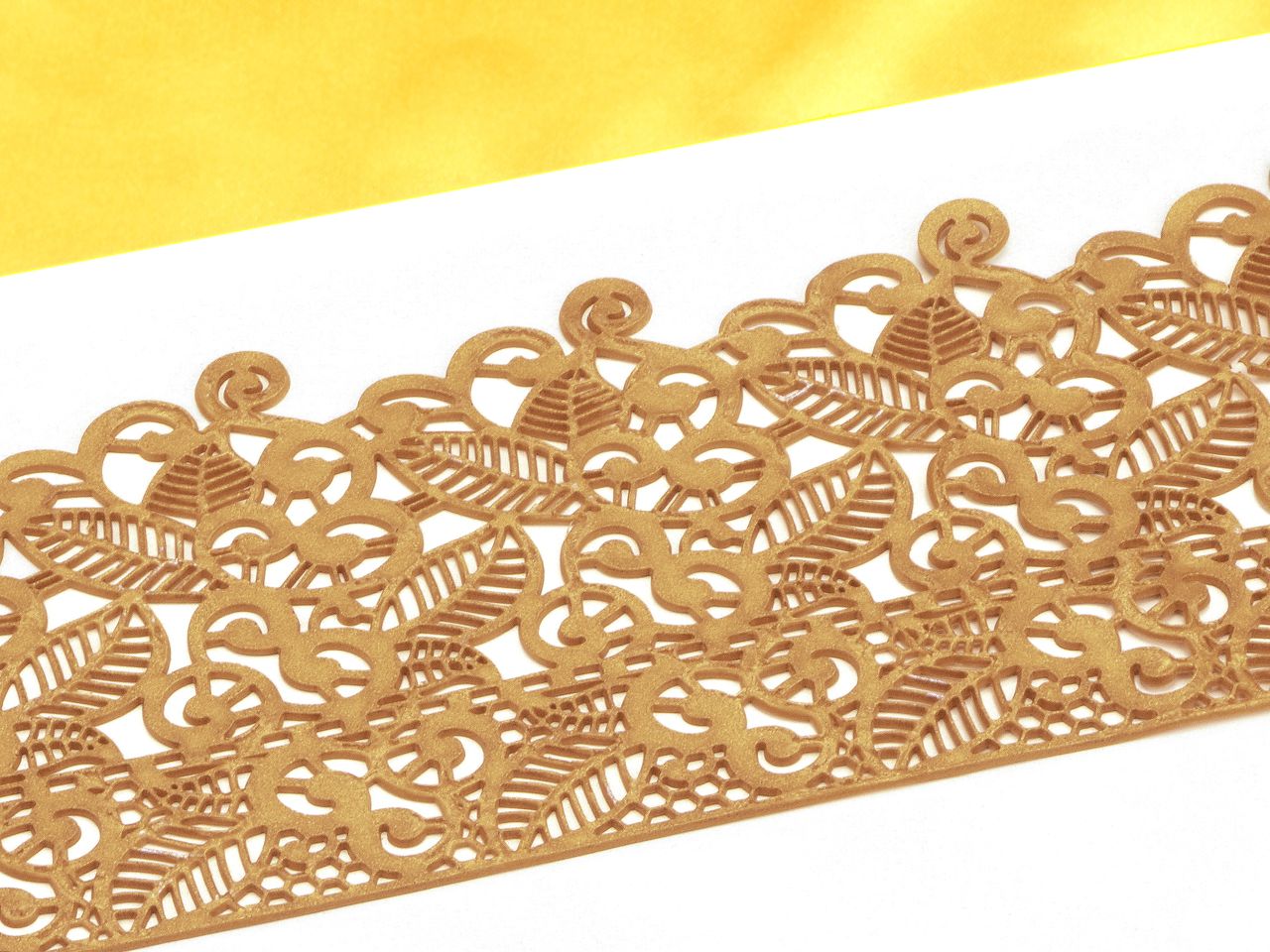 cake lace decoration baroc gold