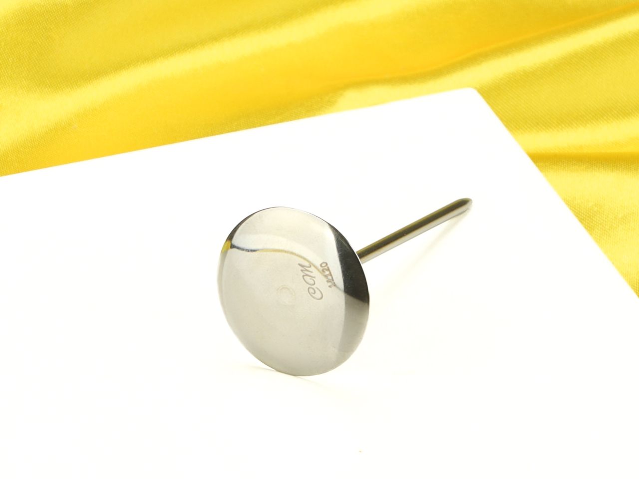 blumennagel flach