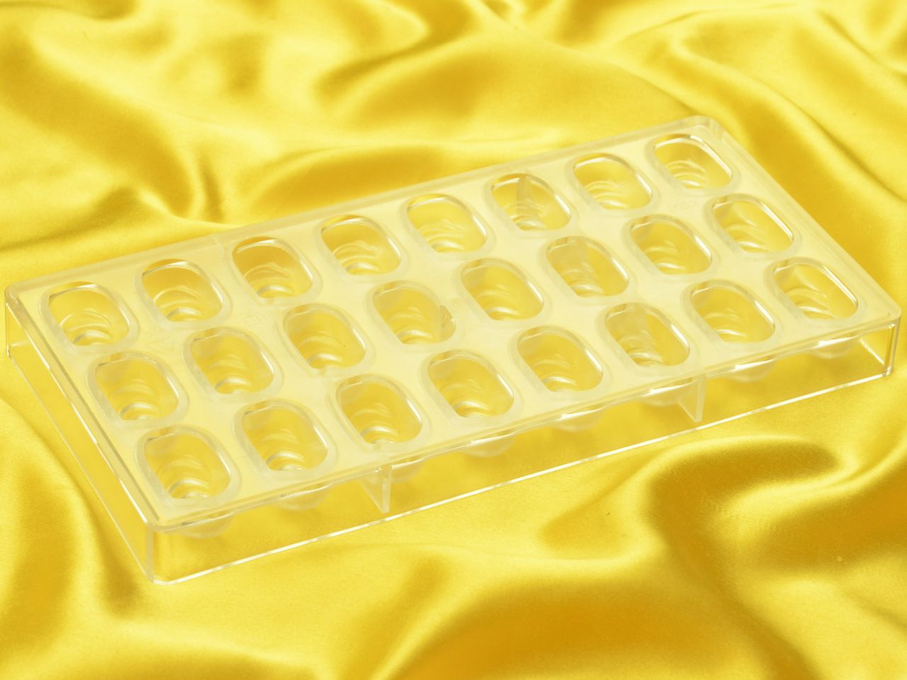 chocolate mould wavy