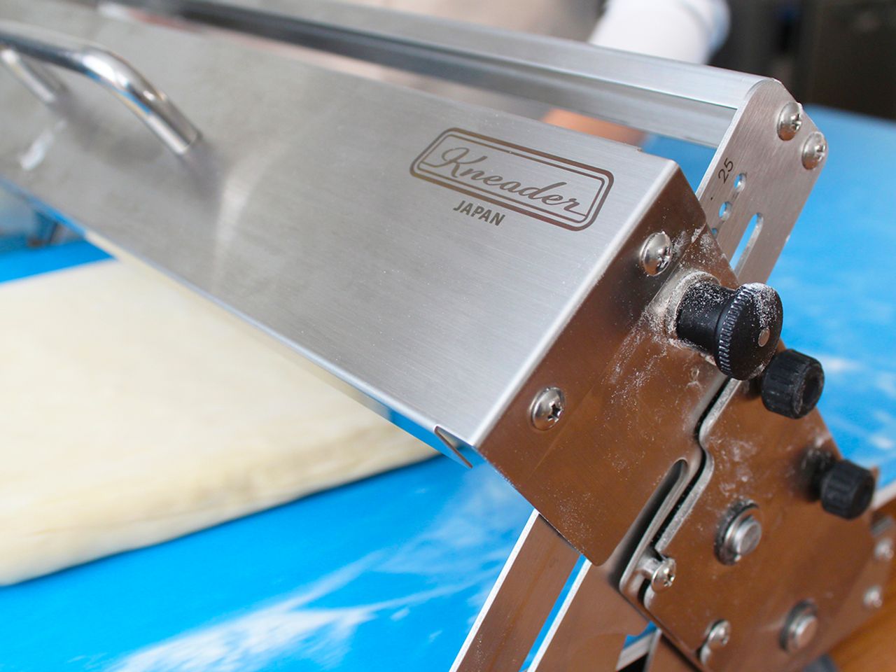 japan kneader rs201 manual dough sheeter