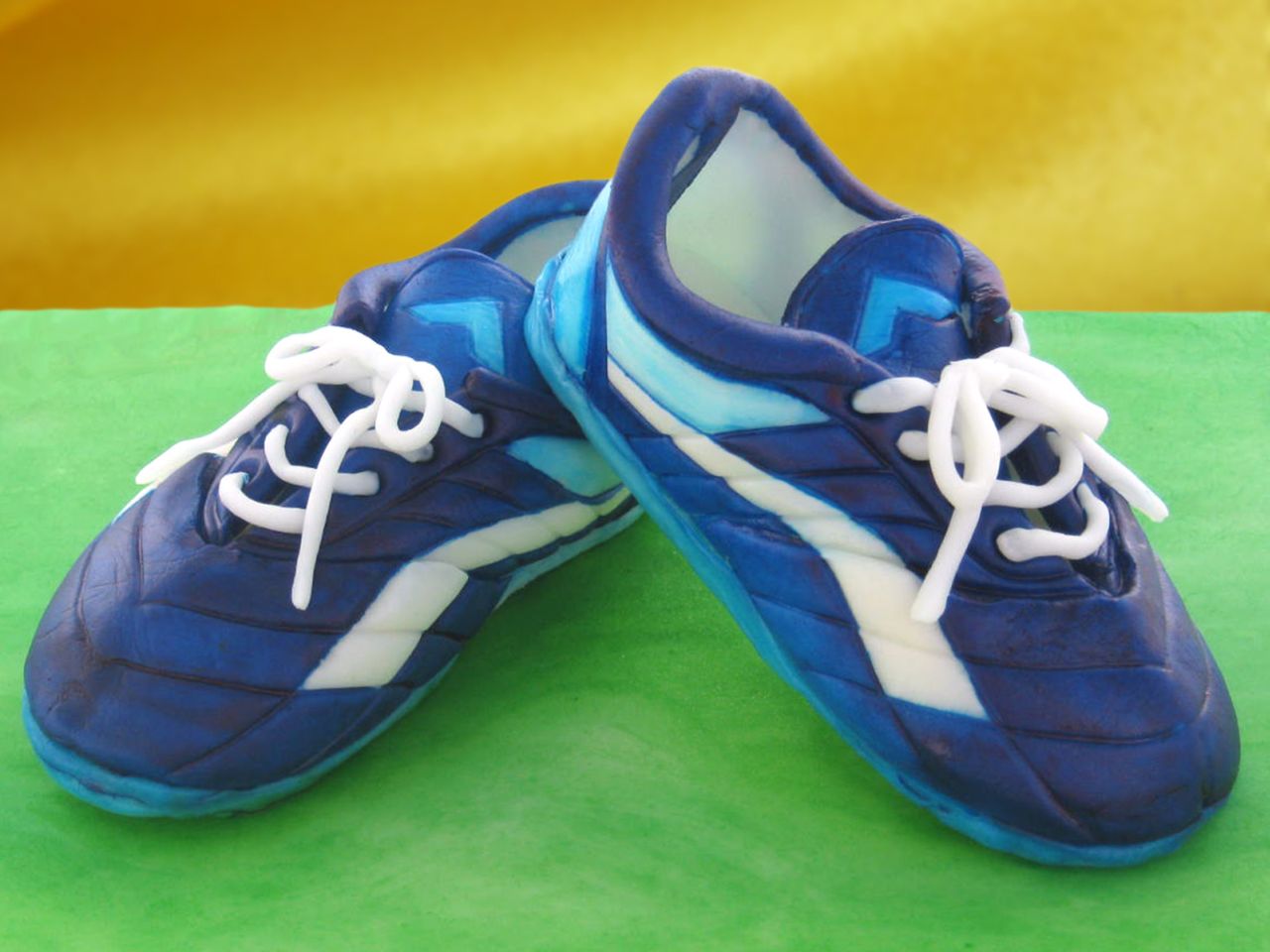 cutter football shoe 8 elements