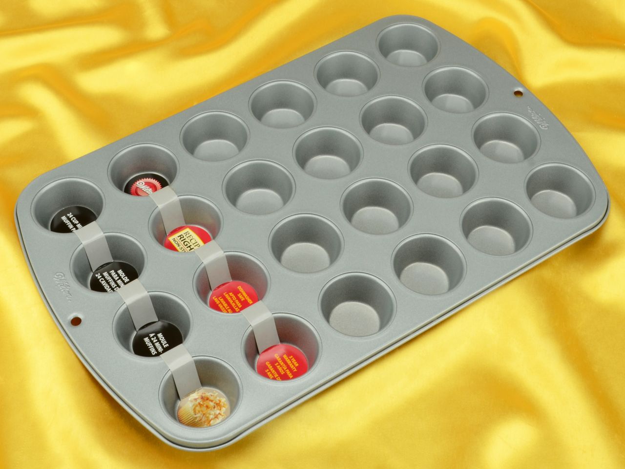 wilton recipe right 24 cup mini muffin pan