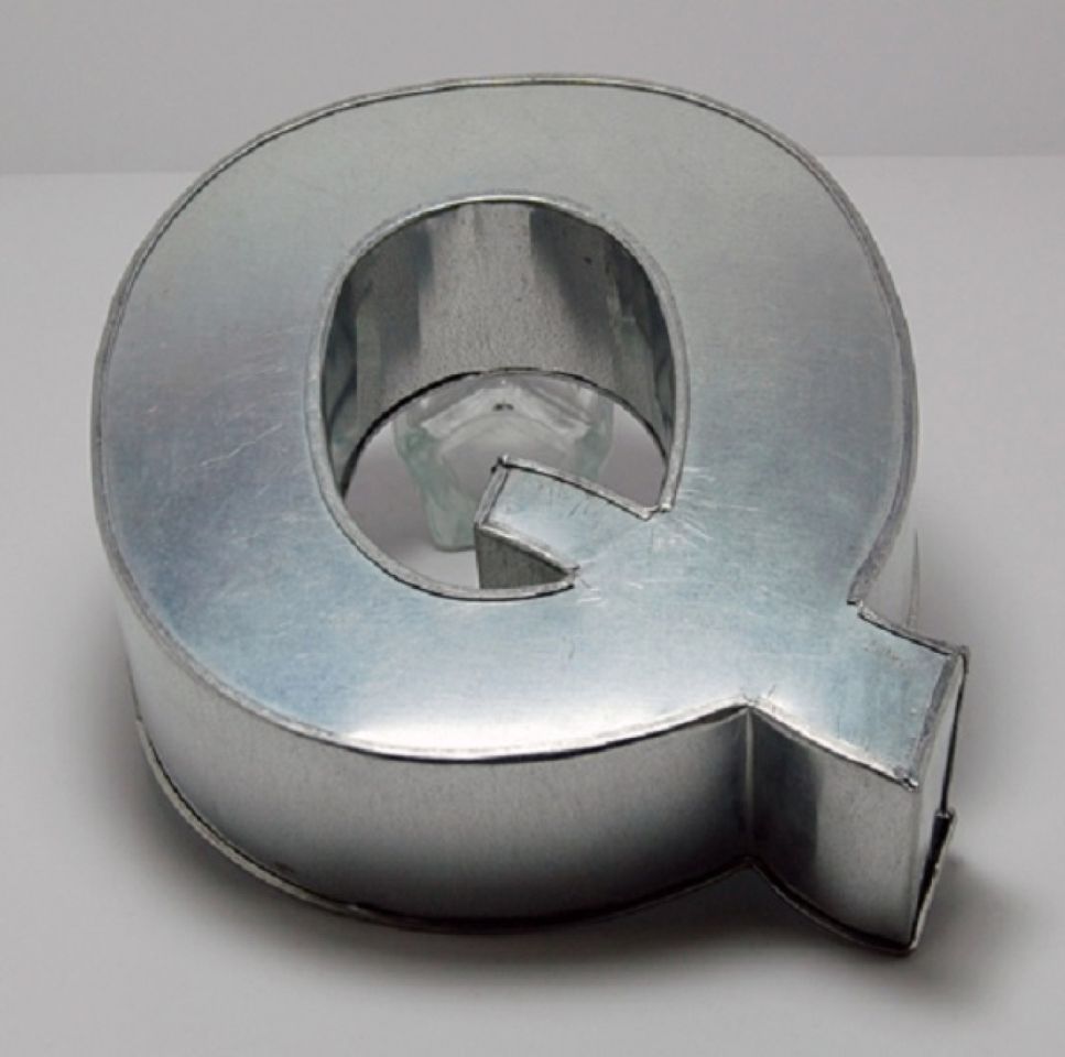 letter q cake pan approx 25 5x20 5x6 5cm