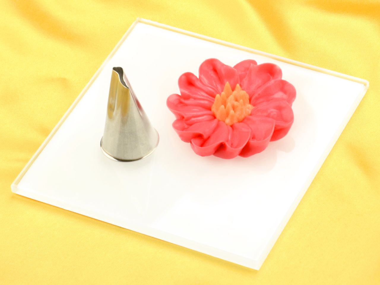 garniertuelle petals wave klein