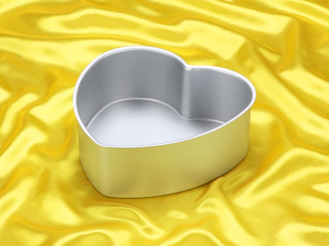 baking pan heart deep 20x7 5cm