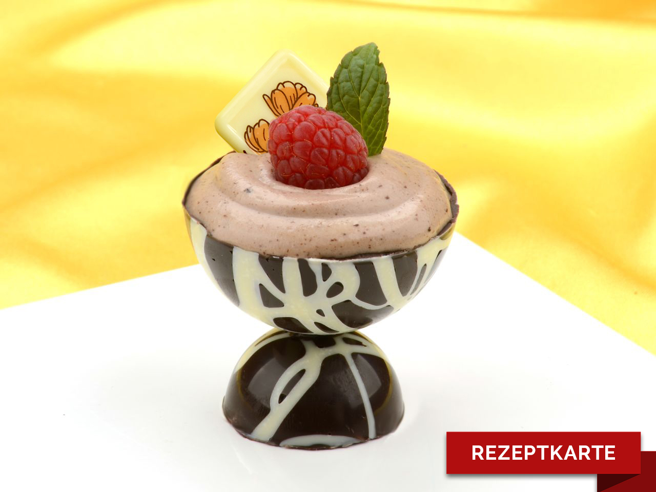 schokoladen minz becher mit himbeeren rezeptkarte