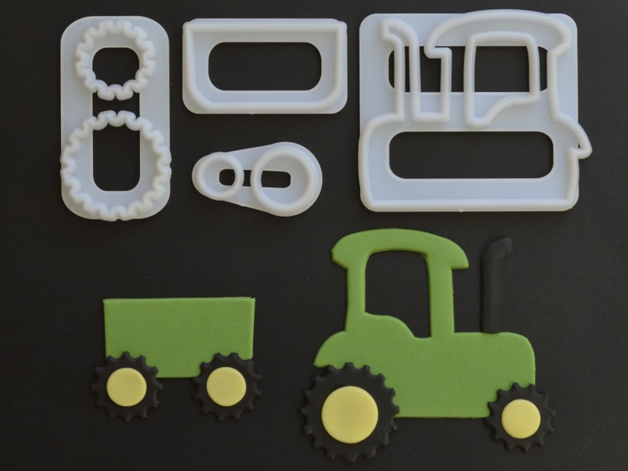 ausstecher set traktor