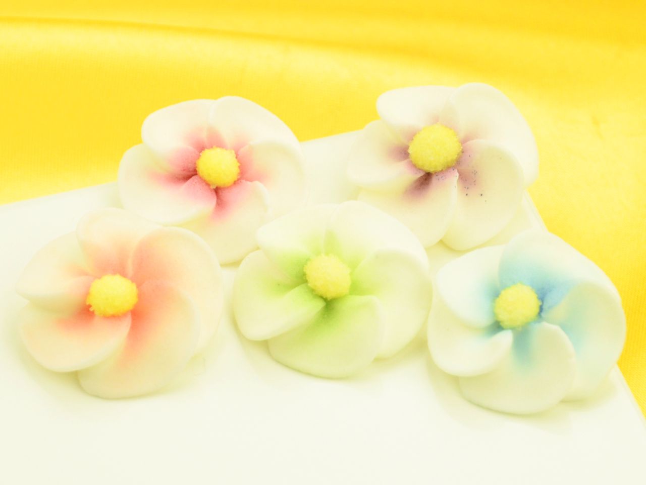 apple blossoms multicoloured sugar 5 pieces