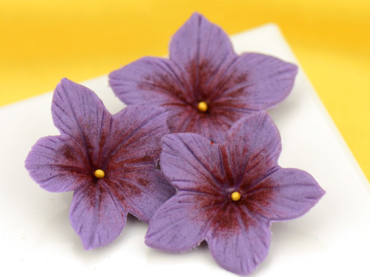 silicone cutter and veiner petunia