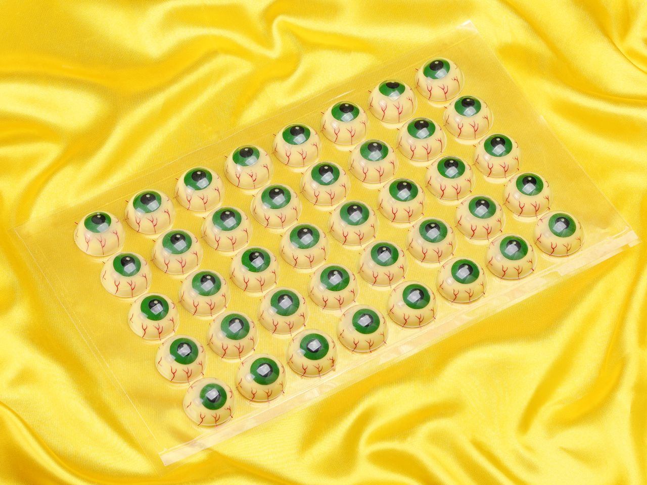 1 sheet half shell of white monster eyes 40 pieces