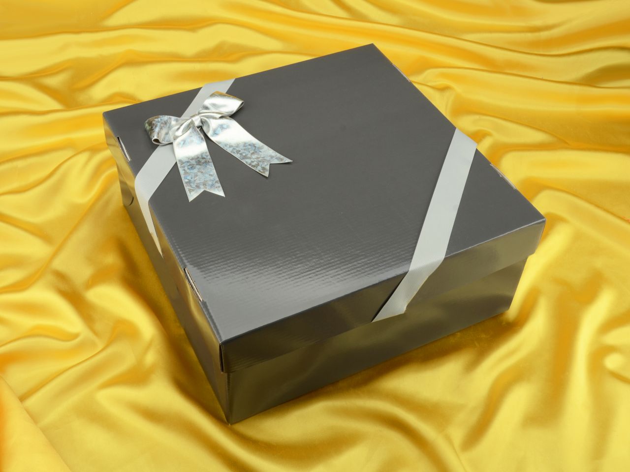tortenkarton graphit 31cm 3er set mit schleifenset silber