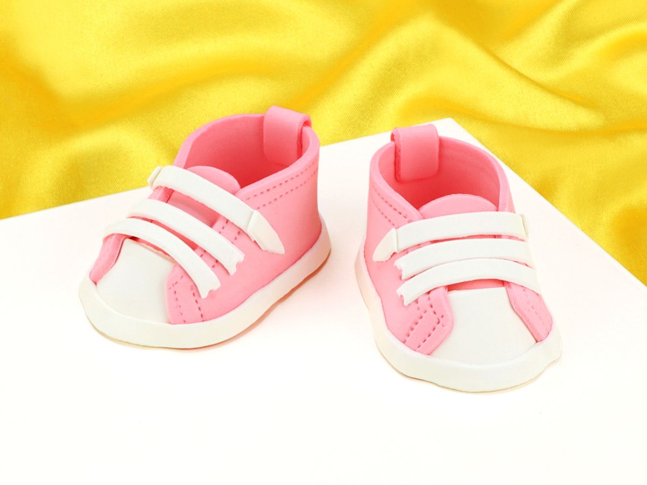 baby shoes pink sugar