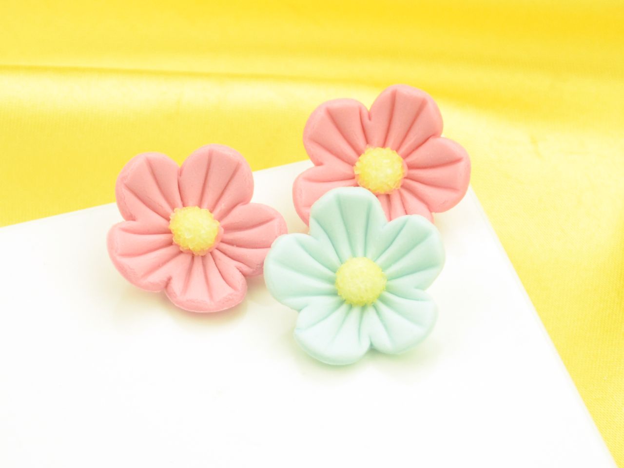flowers 25mm rose blue sugar 16 pieces