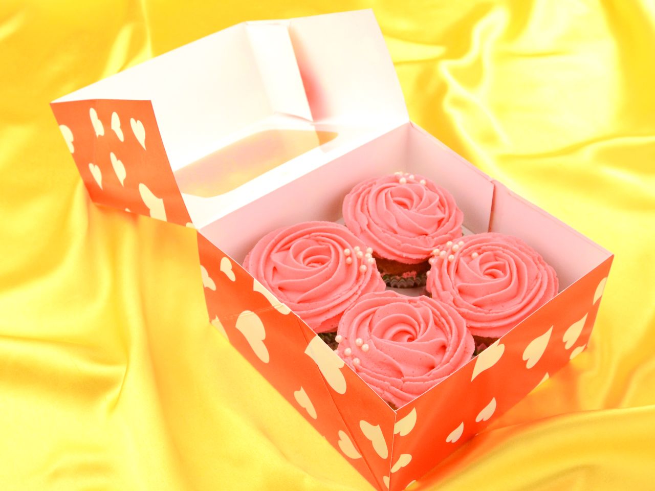cupcake box herzen fuer 4 stueck 2er set
