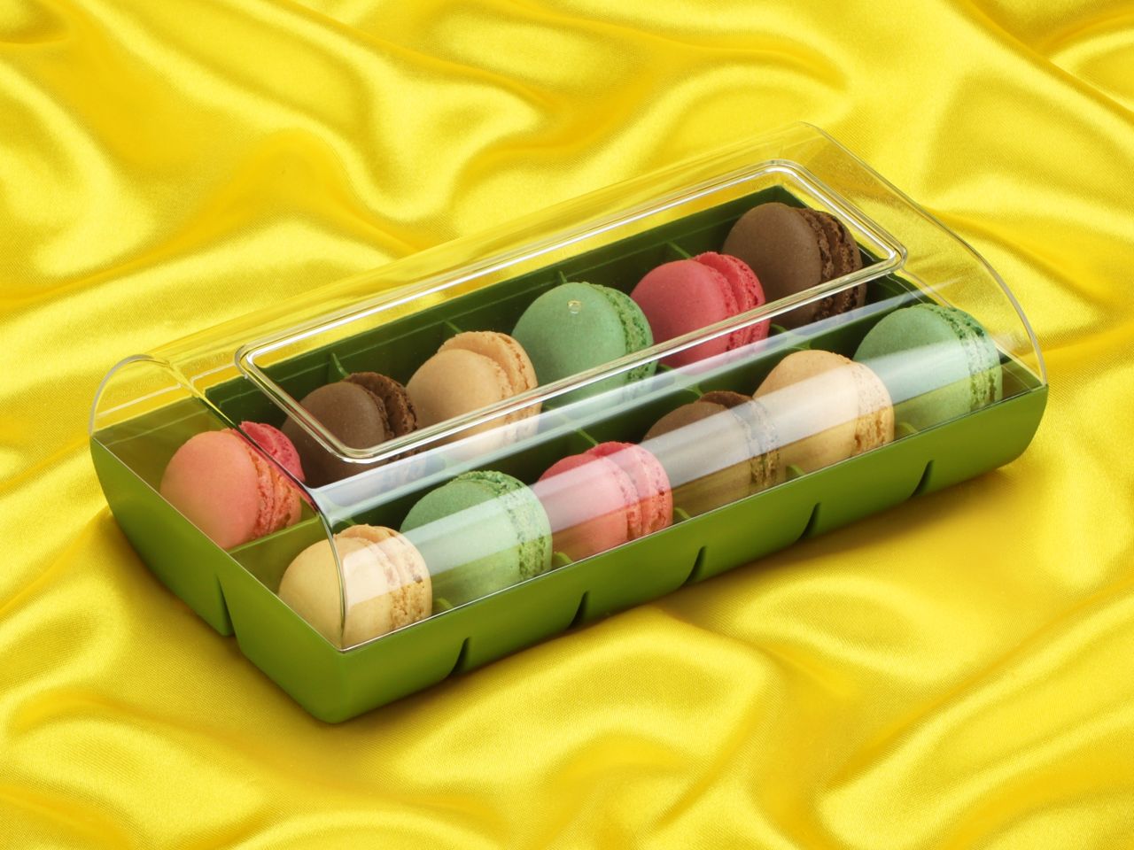 macaron halbschalen 24 stueck bunt in 12er box gruen