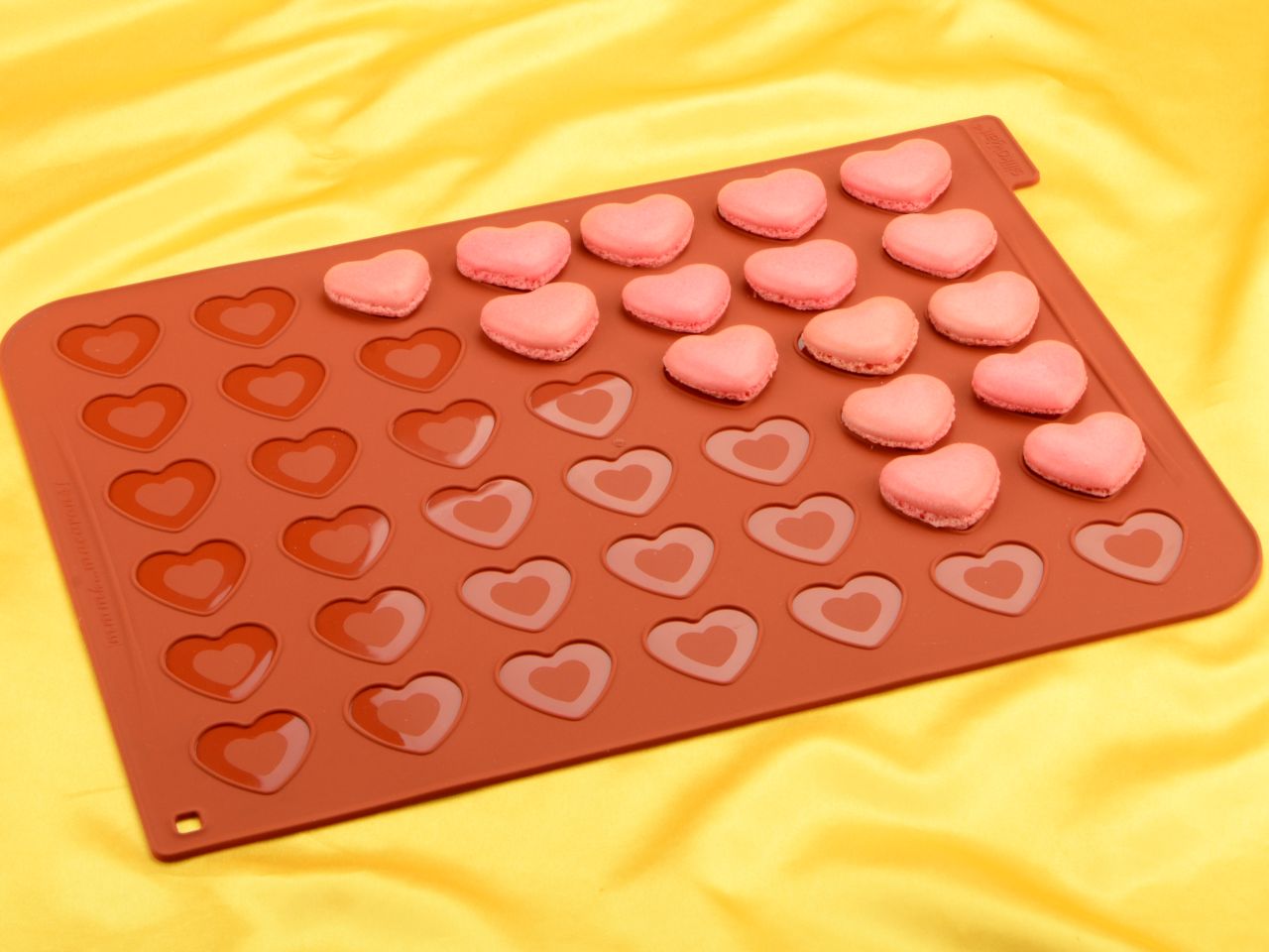macaron backmatte herz