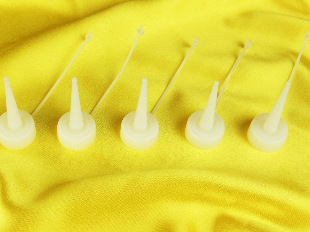 5 spare fasteners