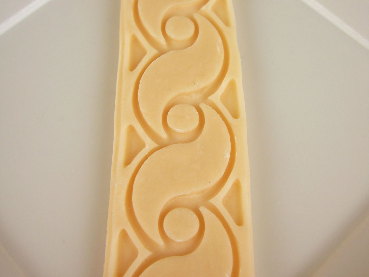 relief matte frieze 30x40