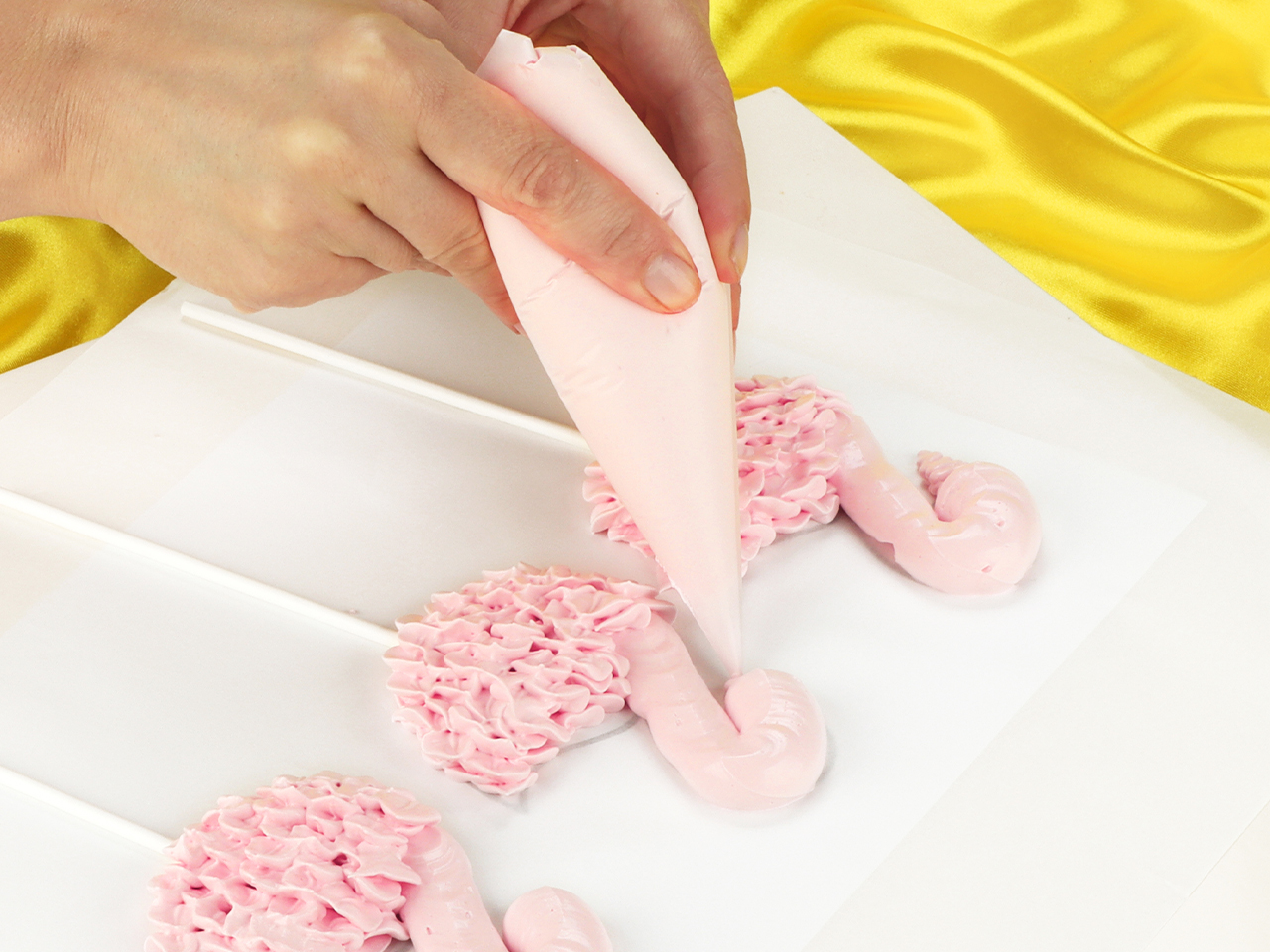 flamingo meringue topper anleitungskarte