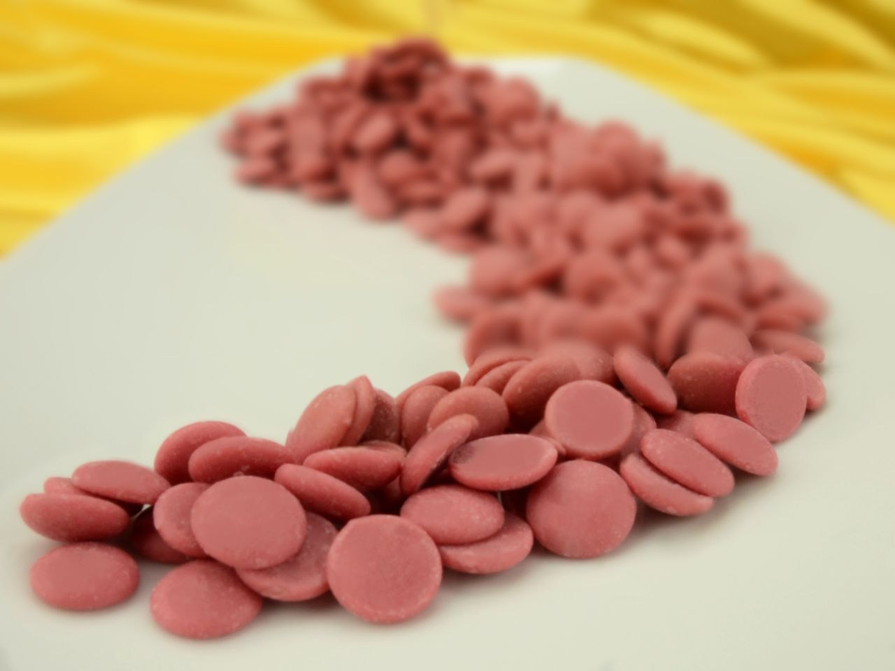 belgische kuvertuere ruby 2 5kg von callebaut