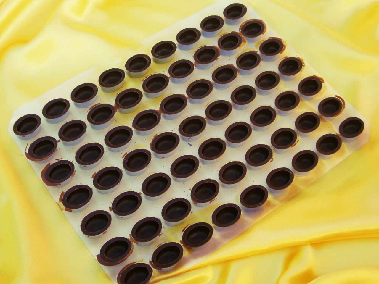 13 folien oval schalen zartbitter